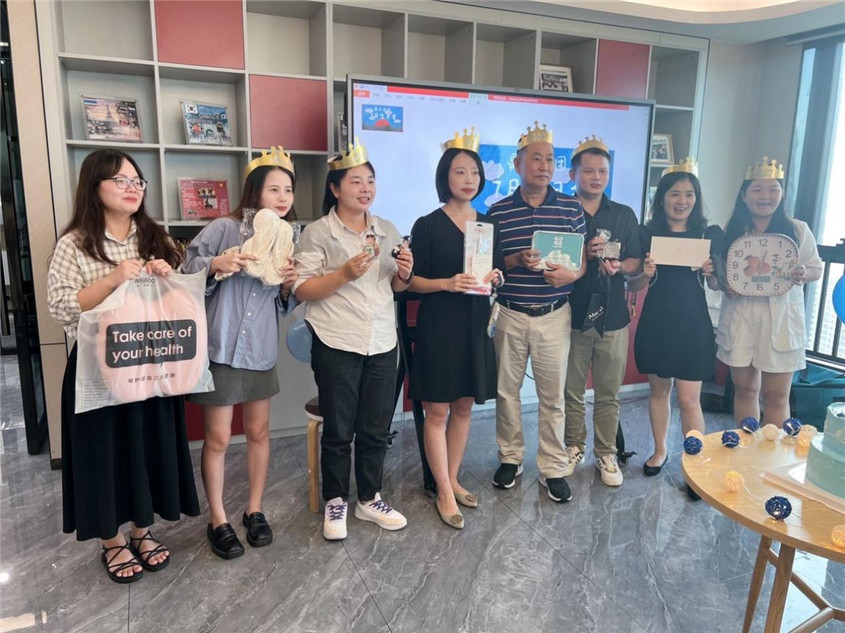 欢乐之蓝，起头开放
